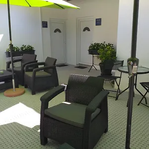 Mari Apartment